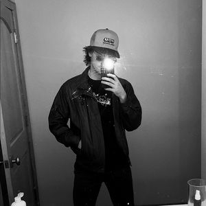 Meet your Posher, Hunter